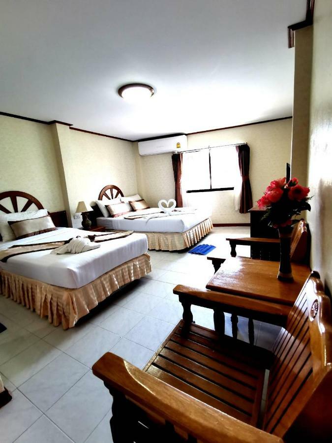 Natacha Hotel *