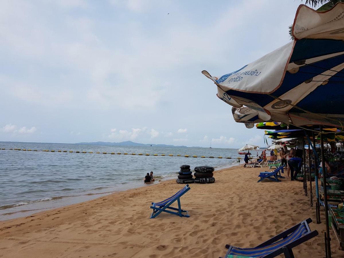 Kuno - 2br, Beachfront Praia de Jomtien