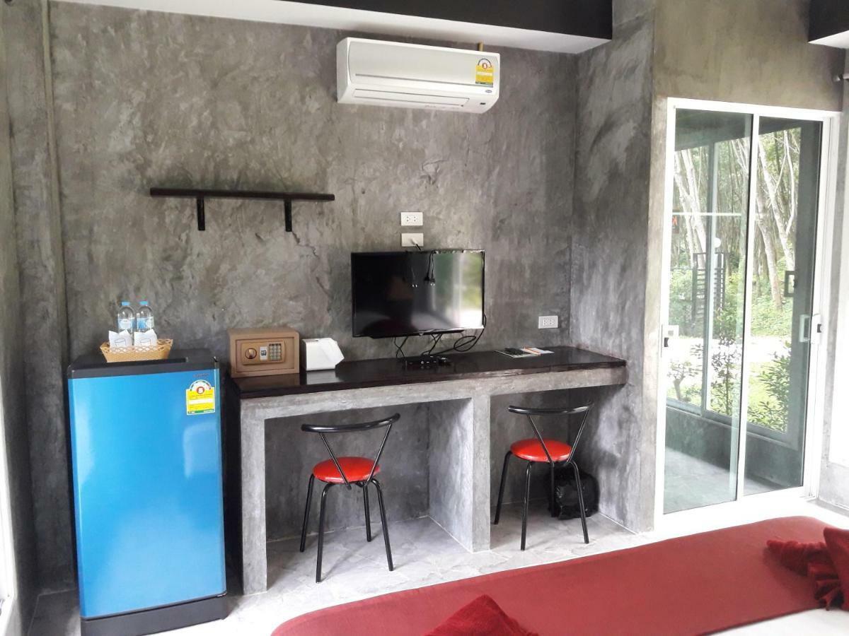 Lanta K Guest house 3*