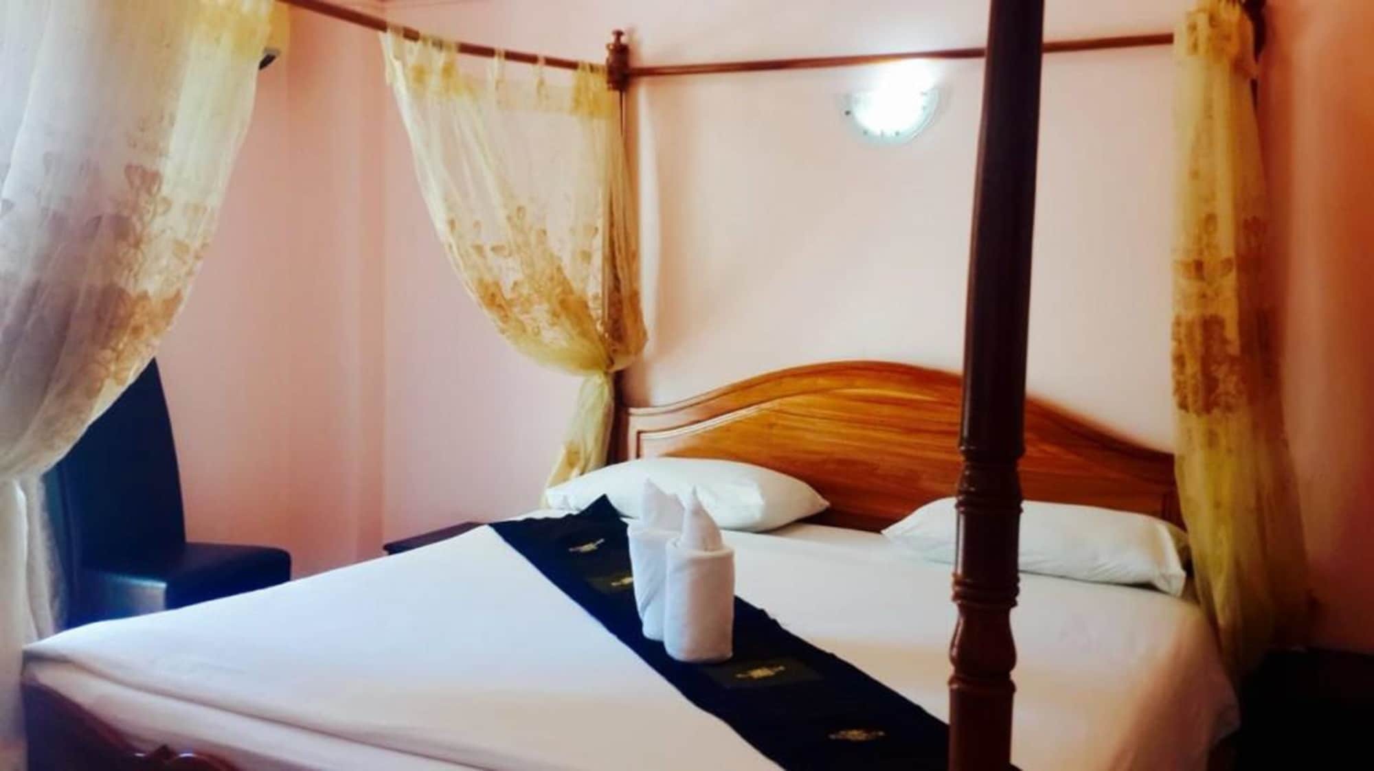 Hotel Duannaming 2*