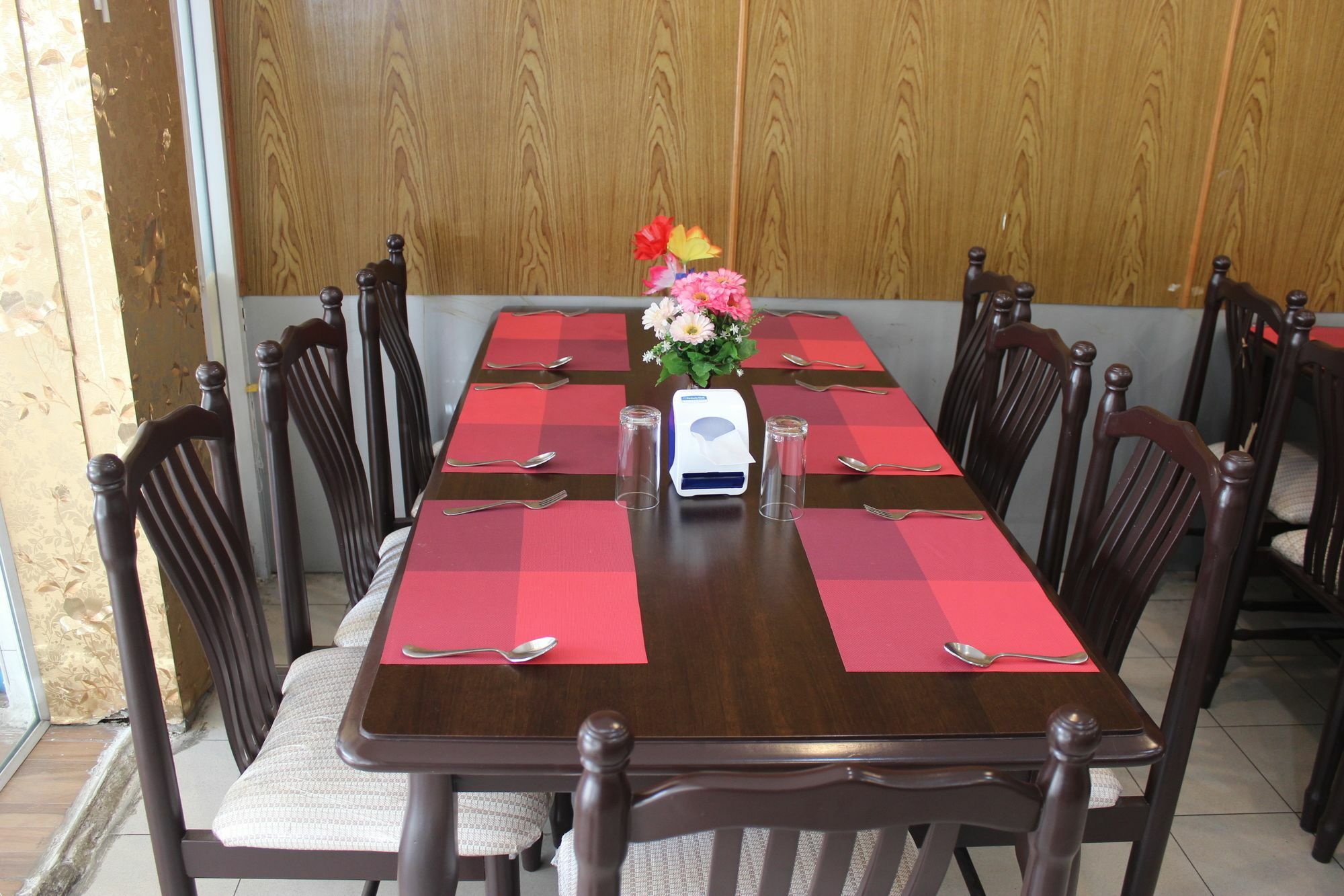 New Pind Balluchi Hotel 3*