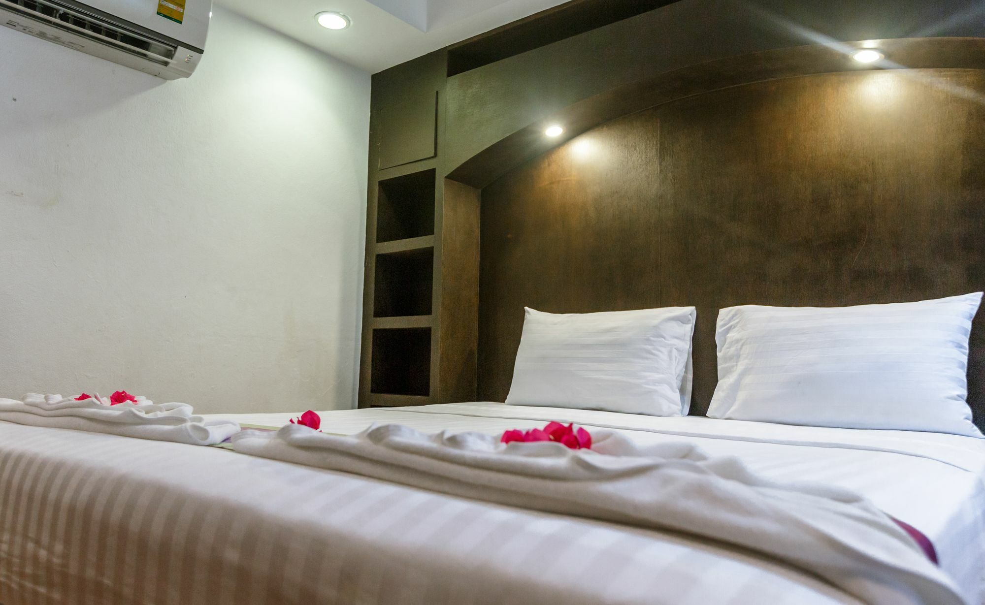 Hotel Porterhouse Beach Hotel Patong