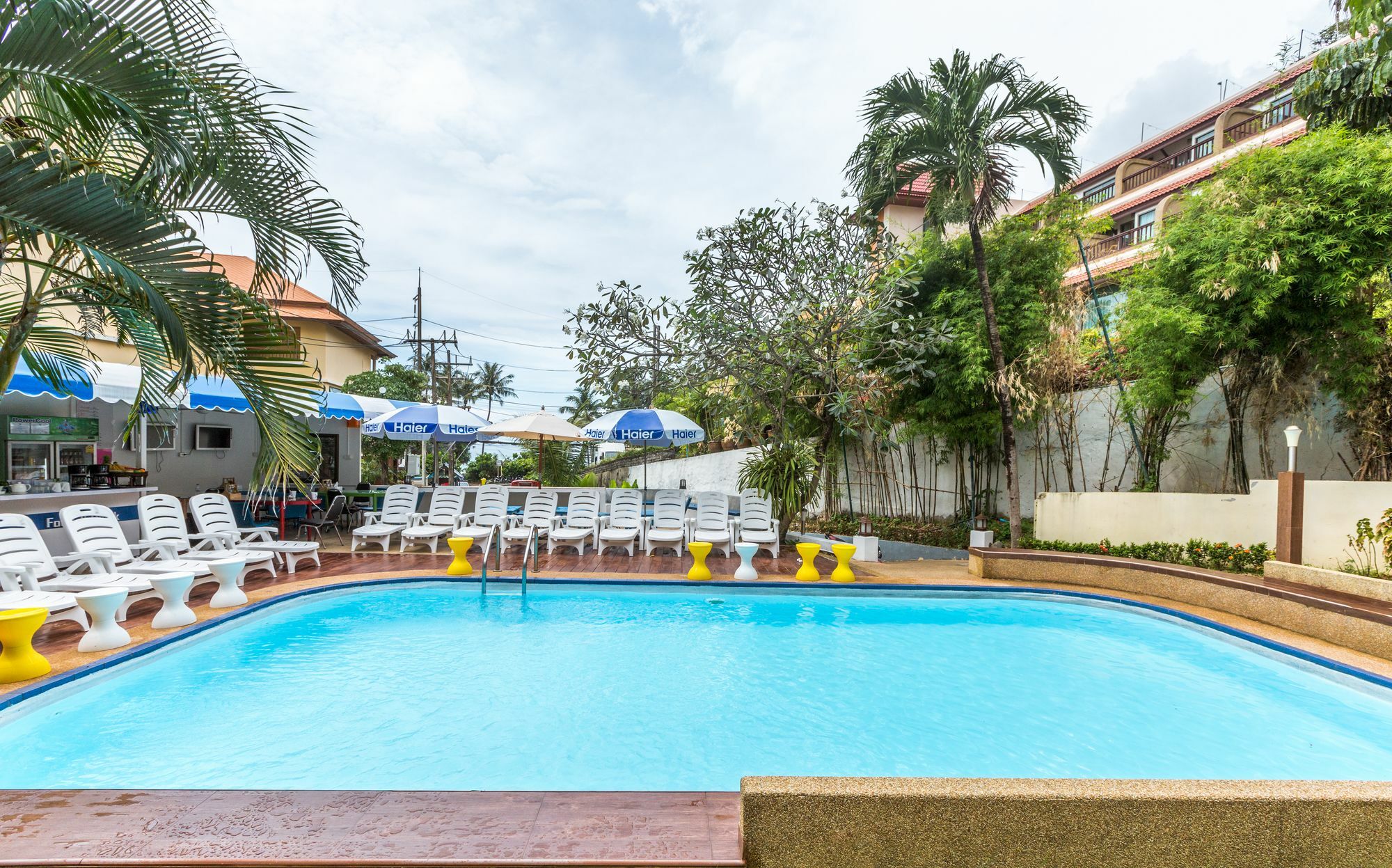 Porterhouse Beach Hotel 3*