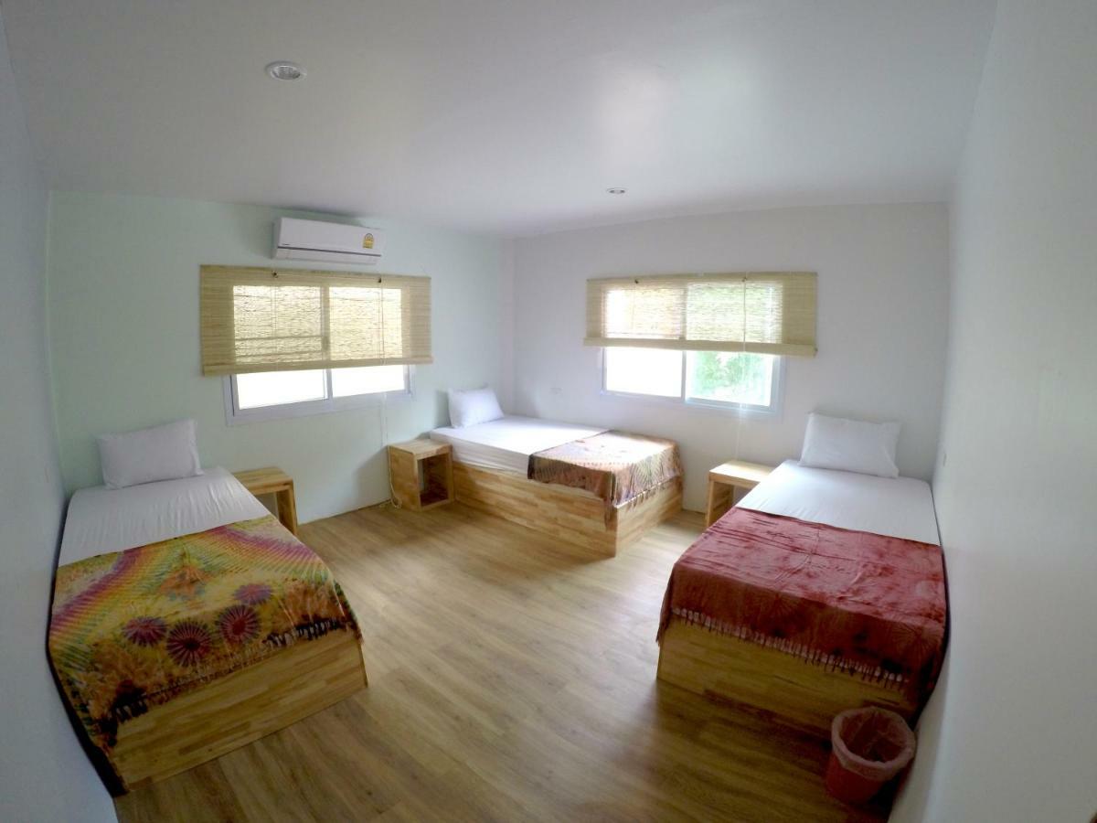 Baan Tai Backpackers Hostel