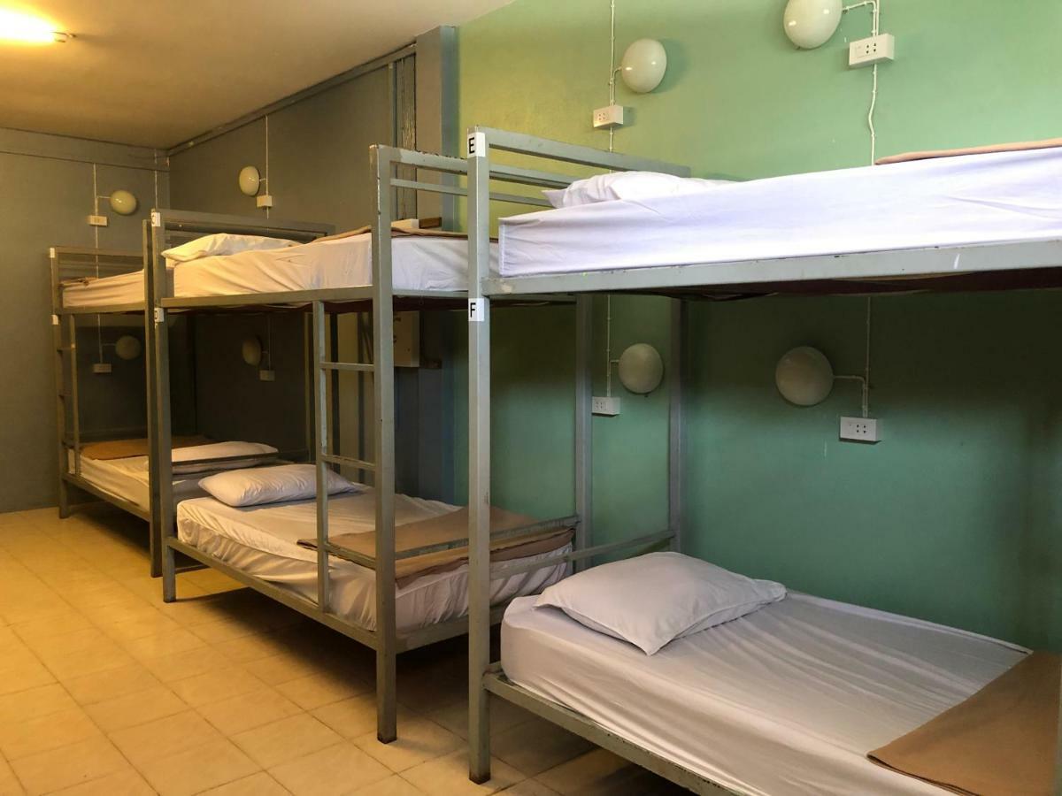 Baan Tai Backpackers