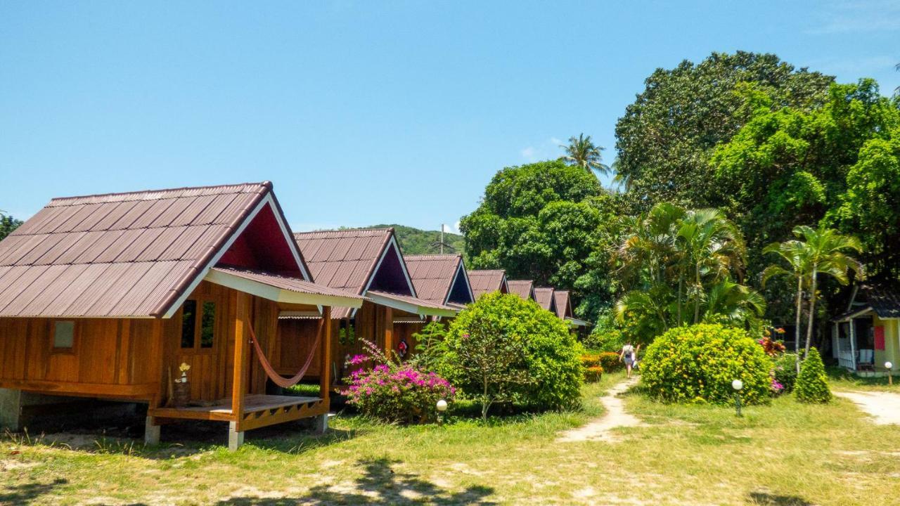 Colorful Hut Ko Pha Ngan