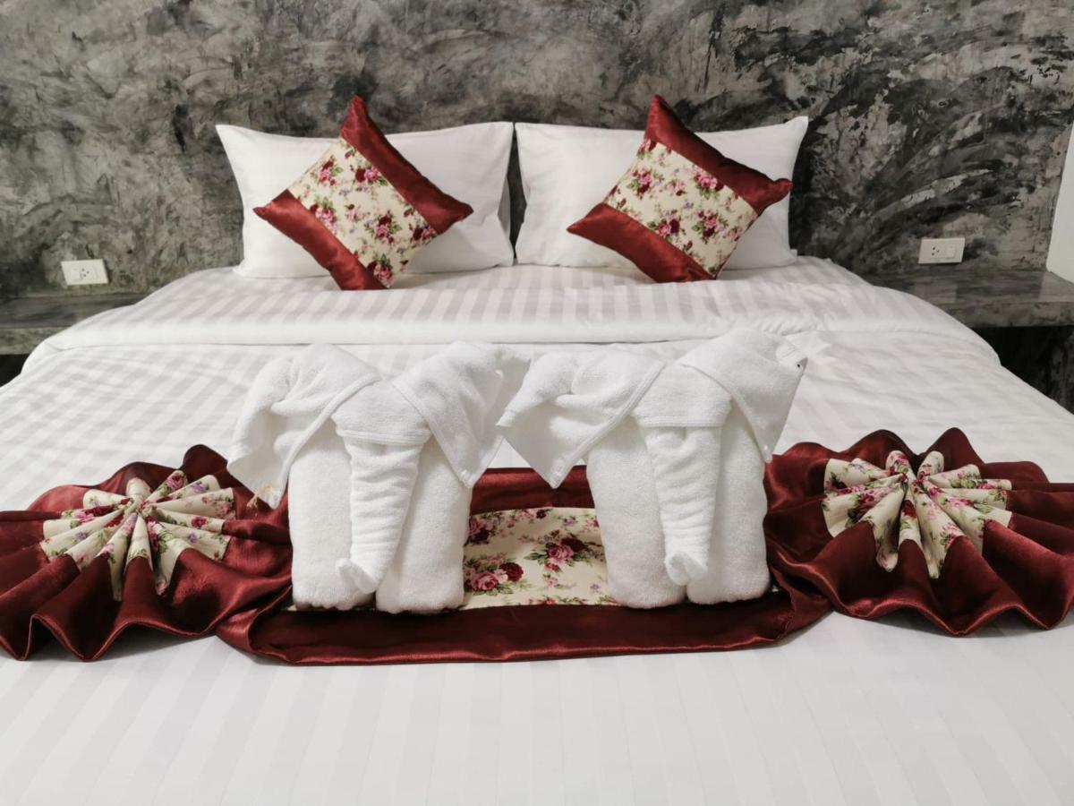 Resort Laila​ Place *