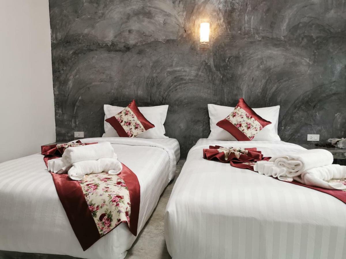 Resort Laila​ Place *