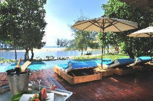 Wanakarn & 5* Phang Nga