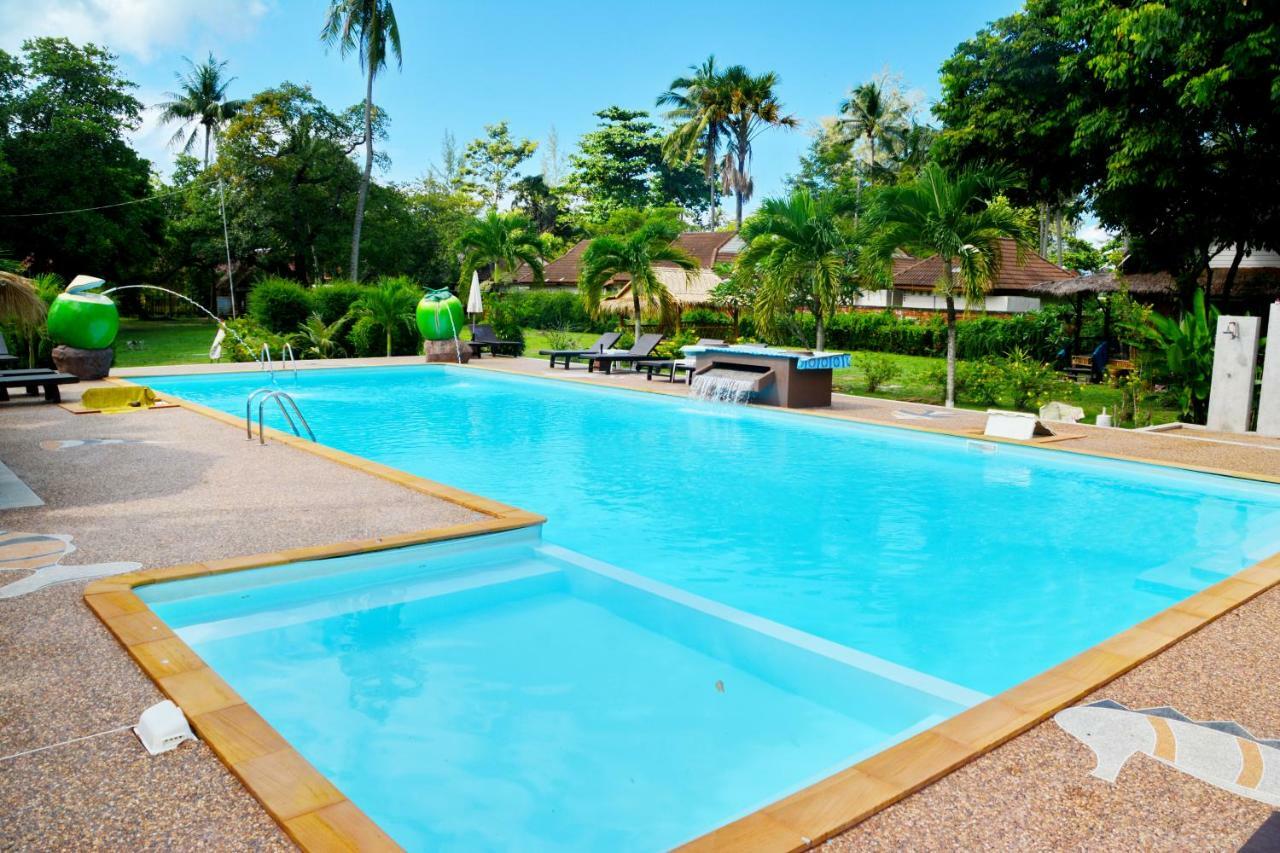 Laila​ Place Resort *