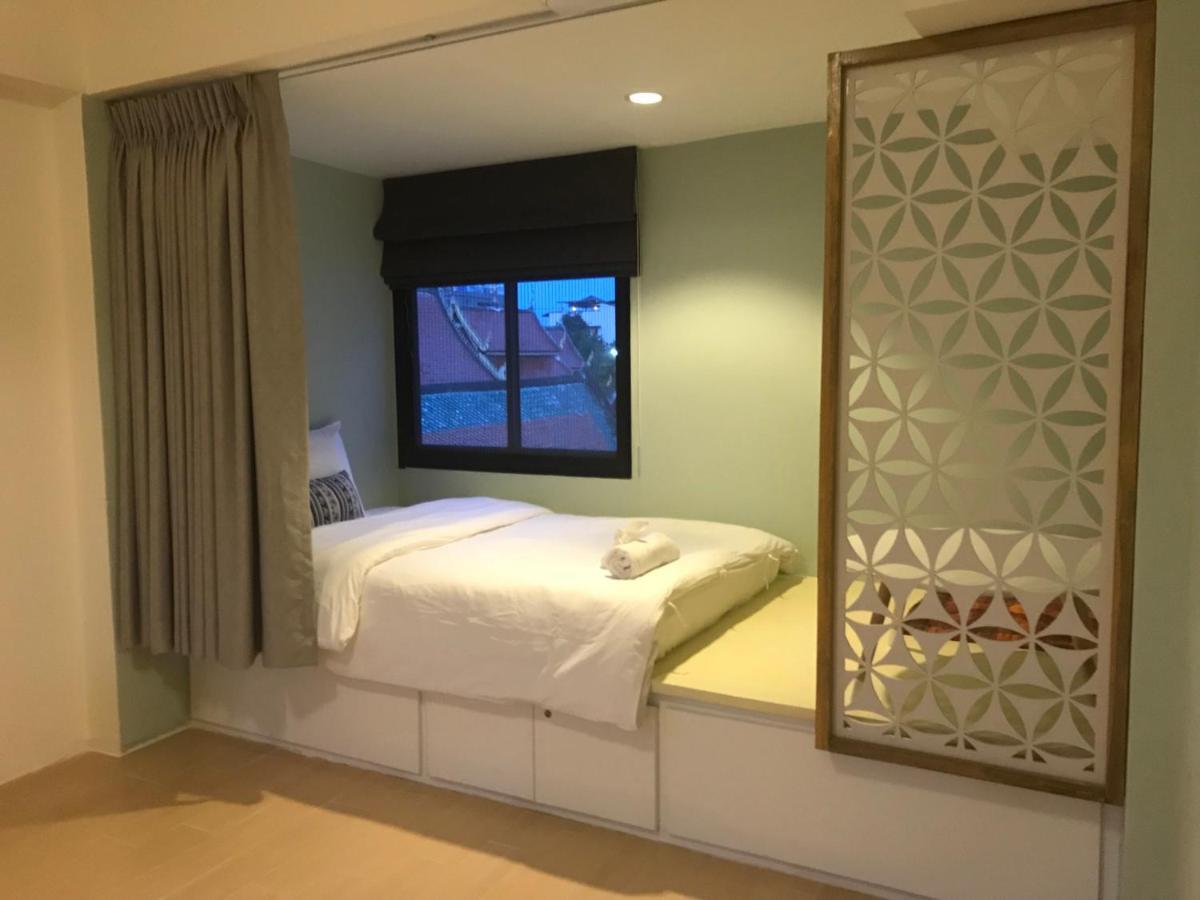 Baan Ploy In (adults Only) Hostel