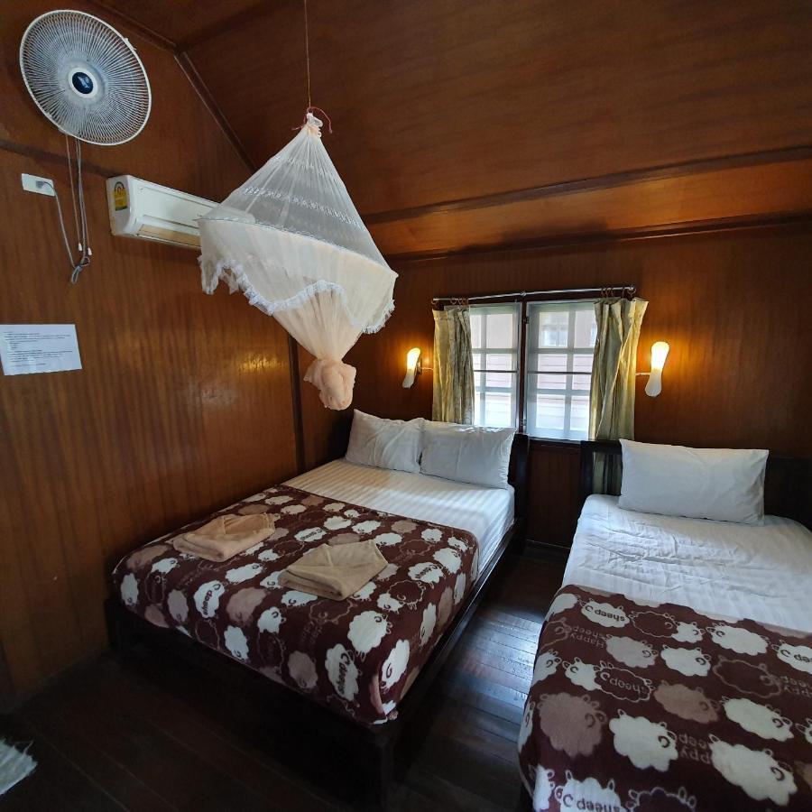 Silver Sands - 3*