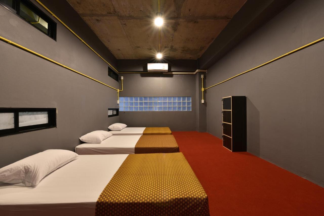 Hostel 248 Street *