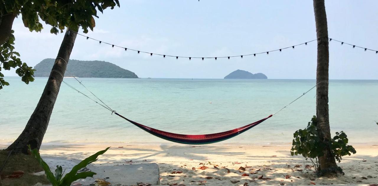 Colorful Hut Resort