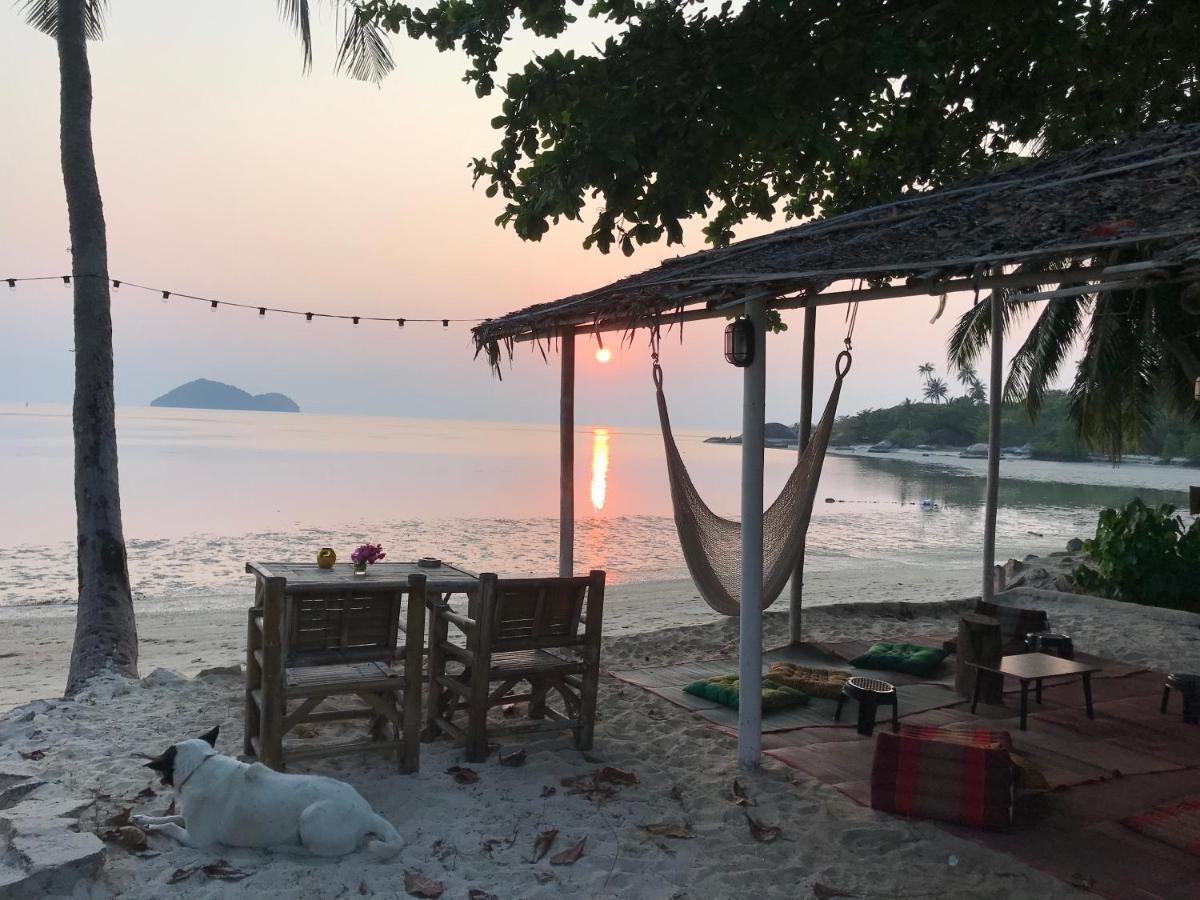 Colorful Hut Ko Pha Ngan