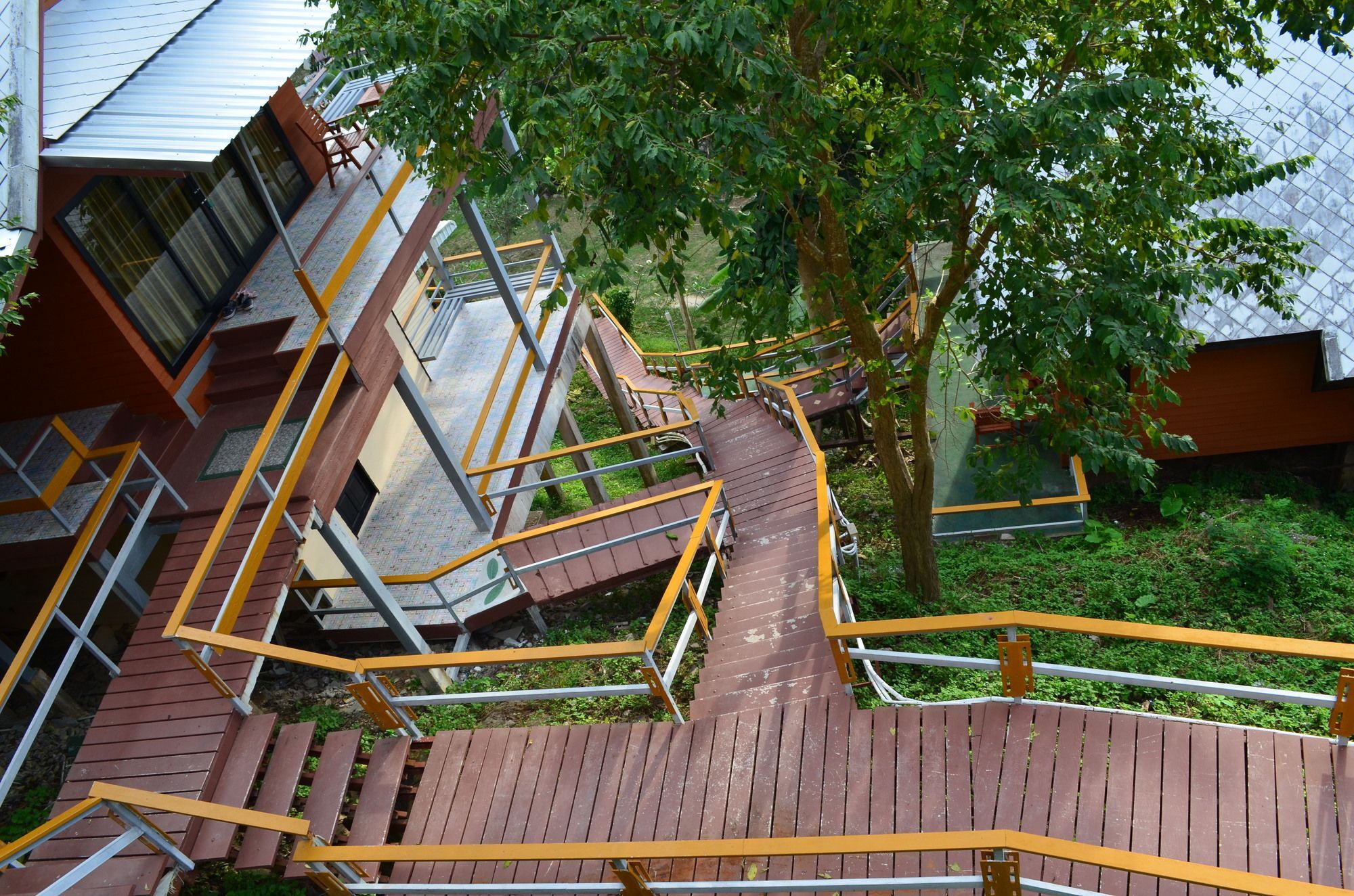 Resort Phitharom Pp