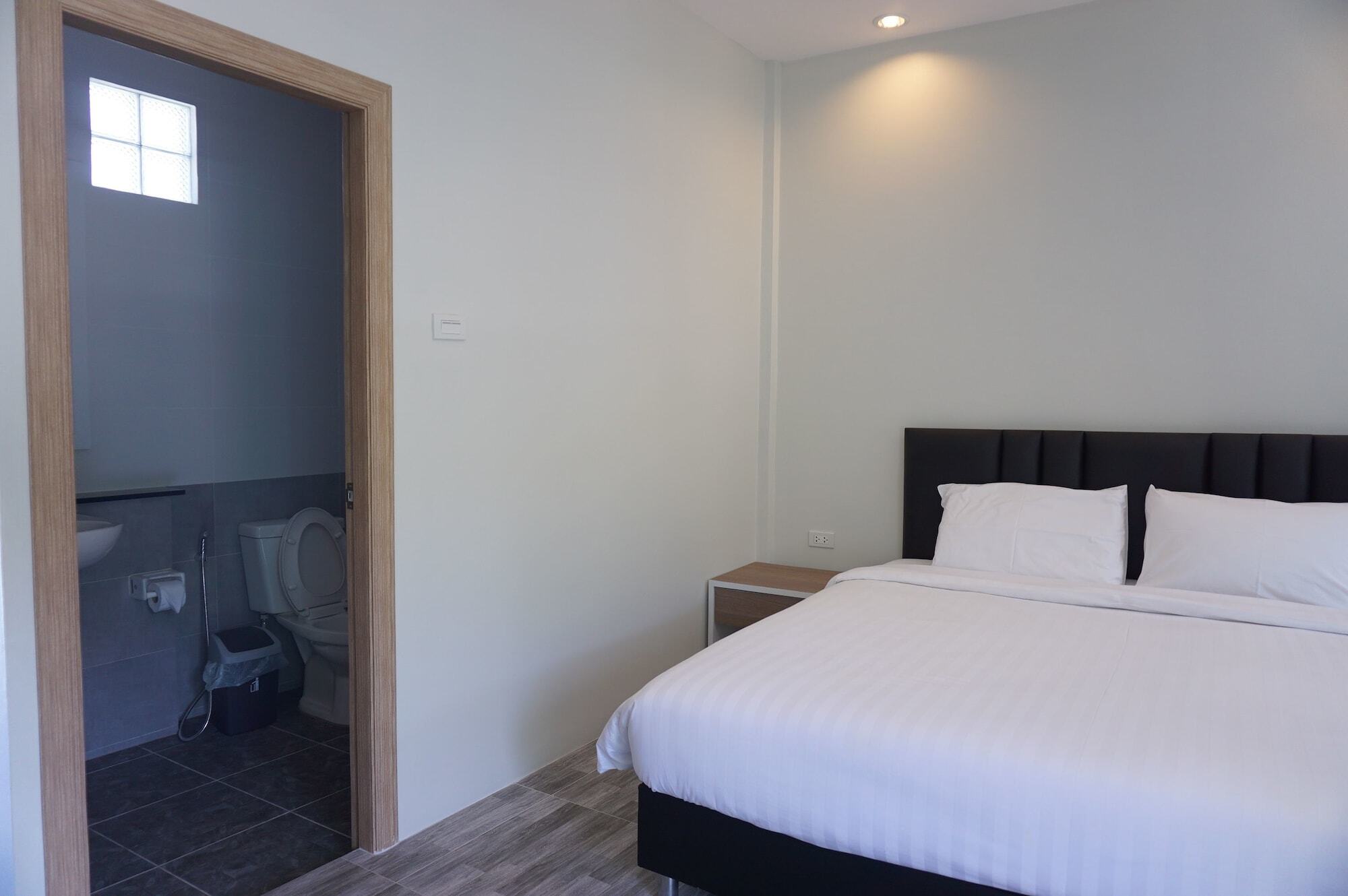 Baan Napatr At Bang Tao 3*
