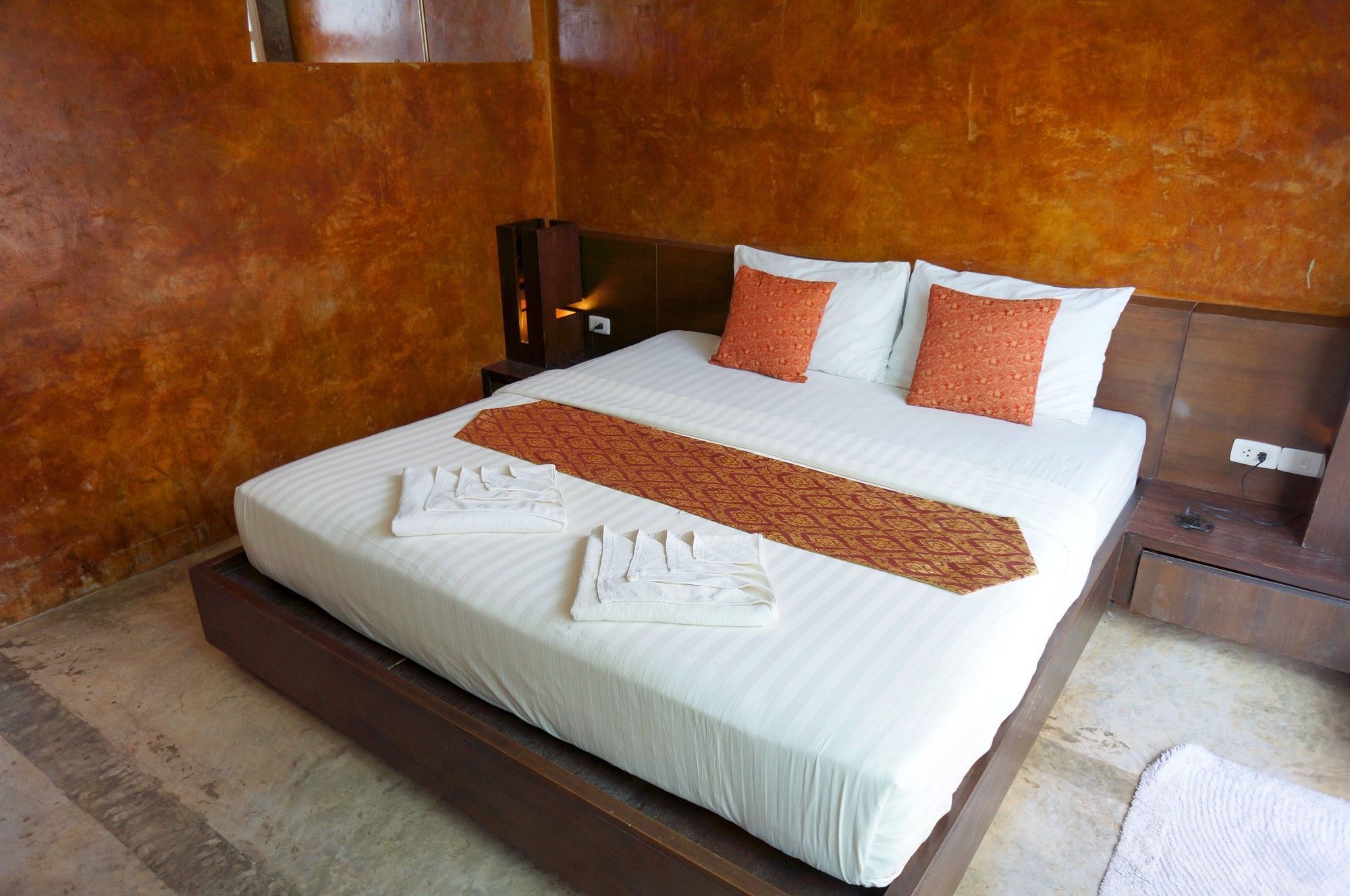 Silver Sands Koh Tao
