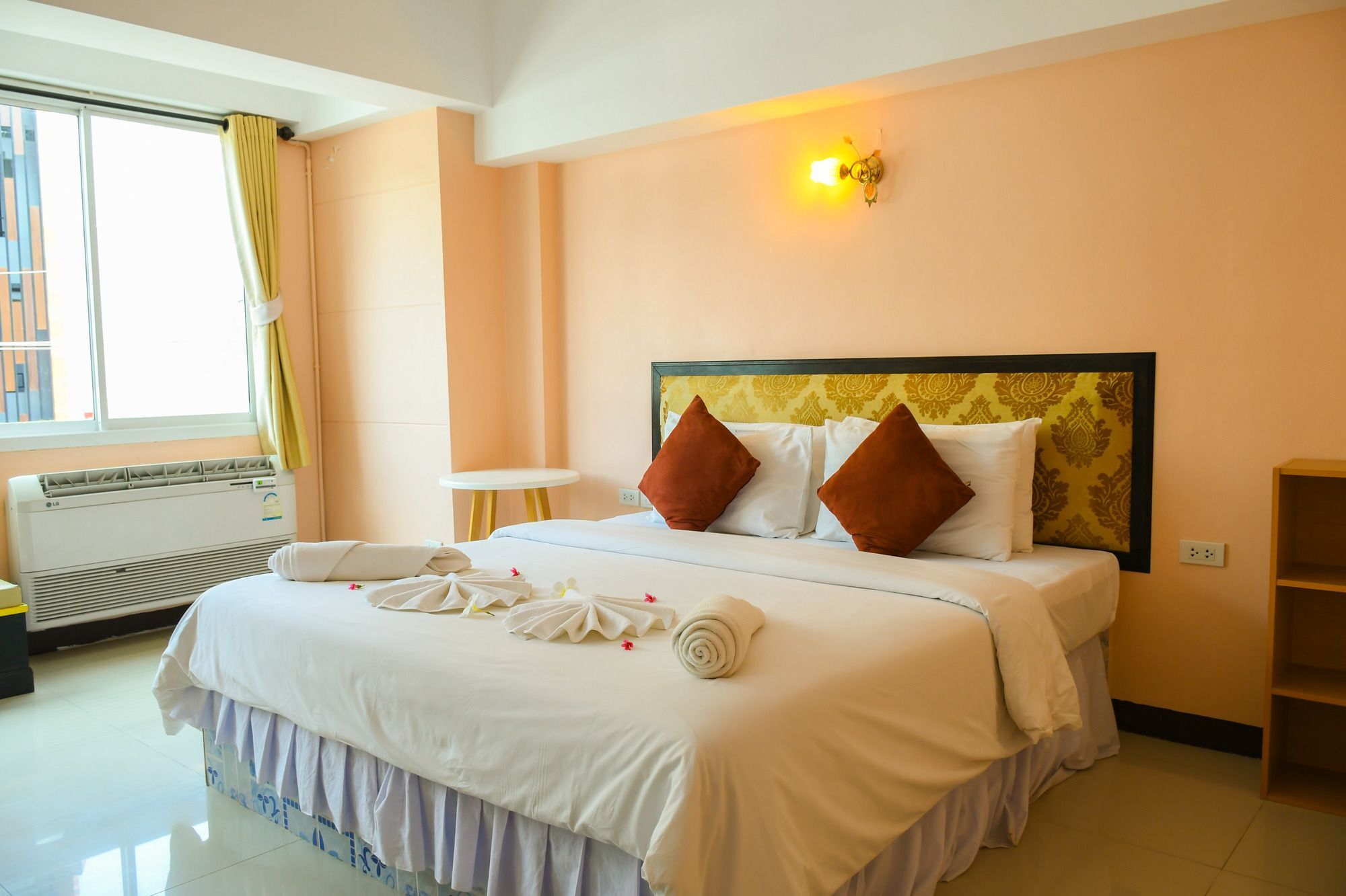 Heaven Hotel