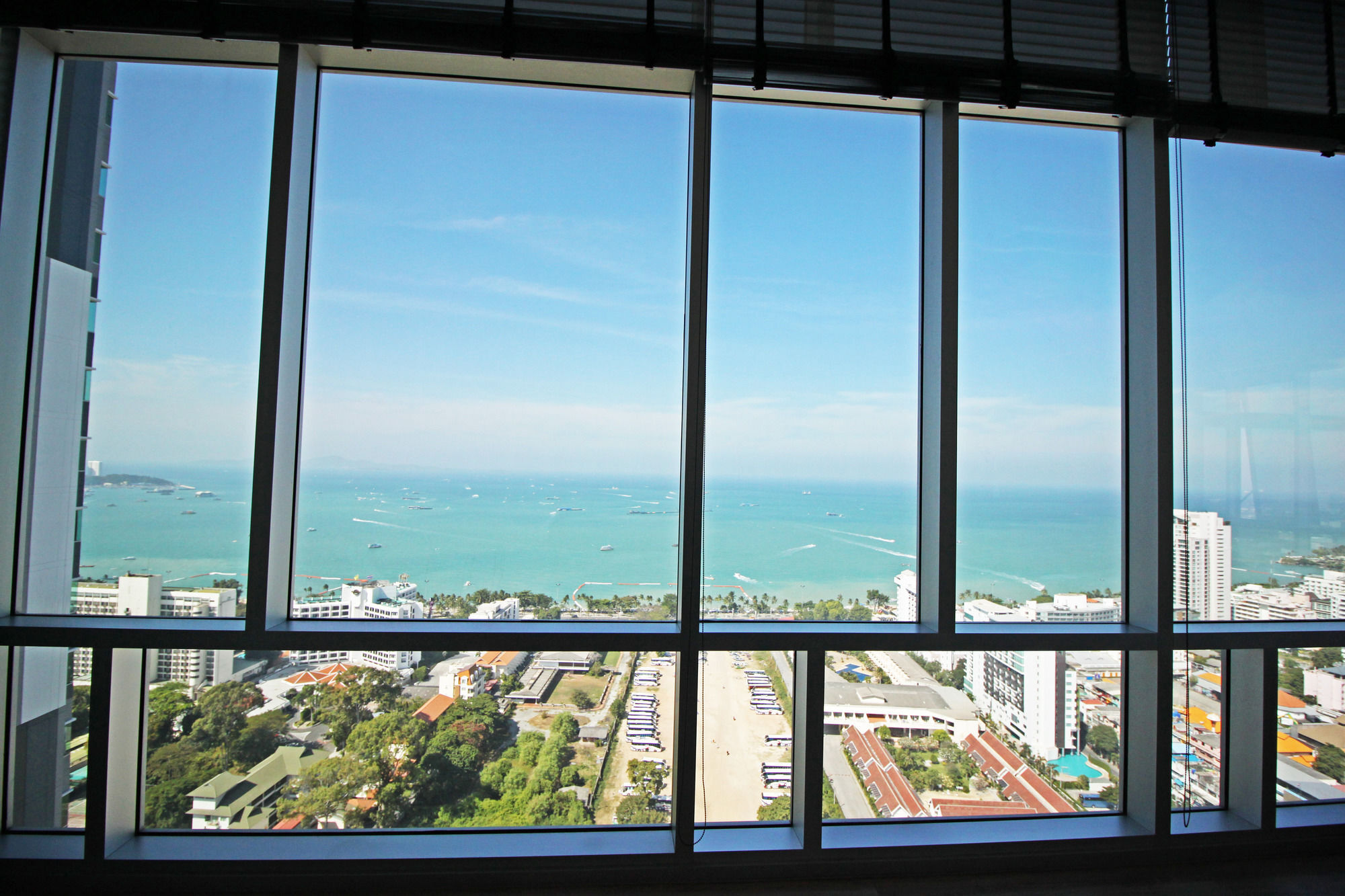 Centric Sea By Pattaya Apartment