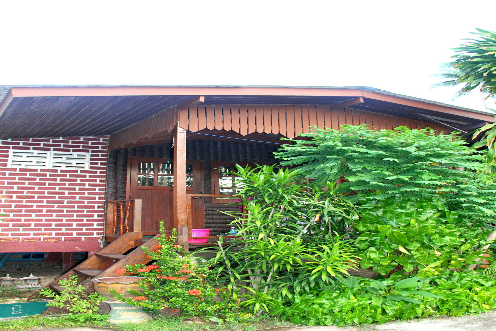 The Boardroom Guest house 2*