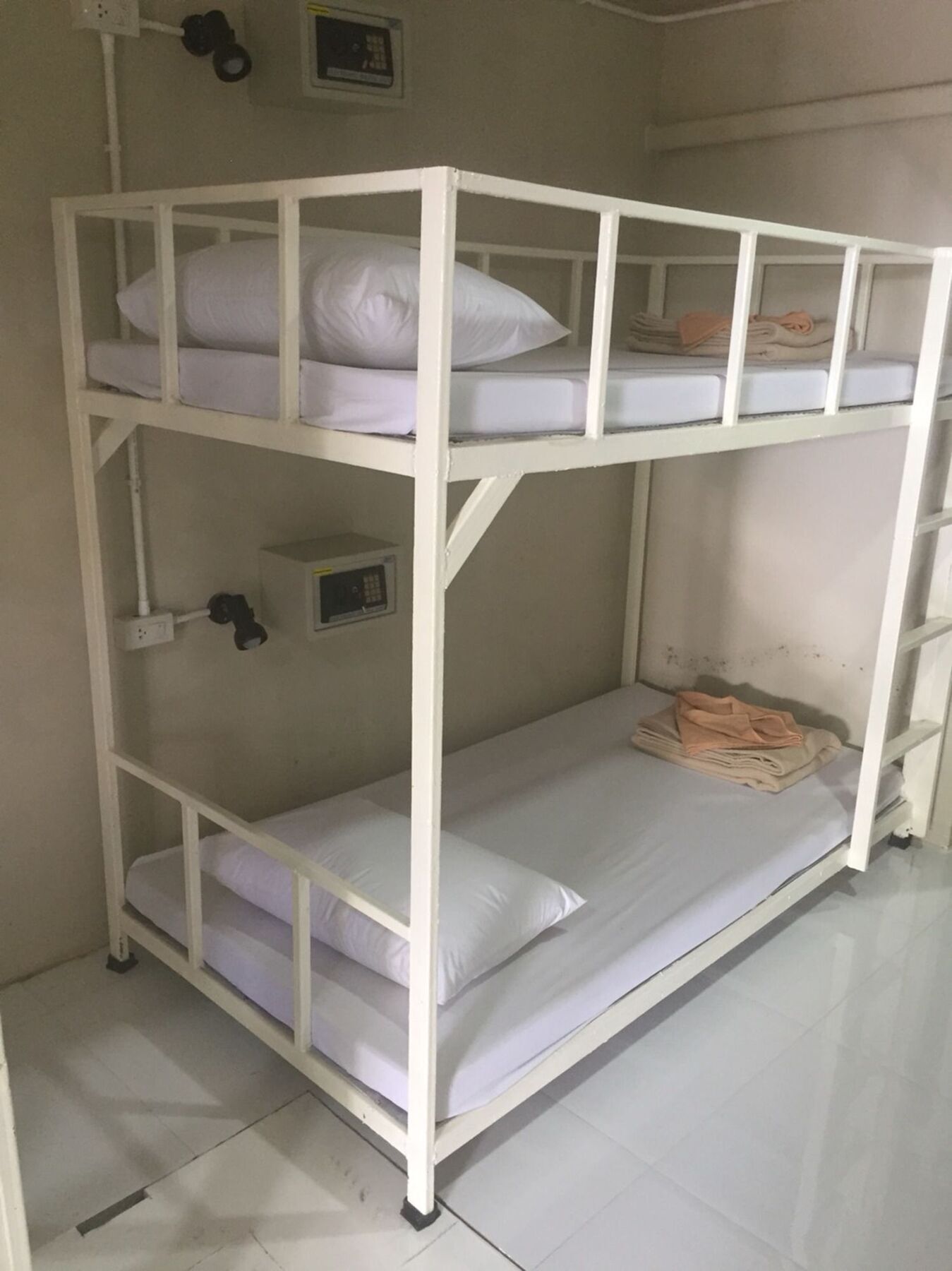Bang Sit Guest house