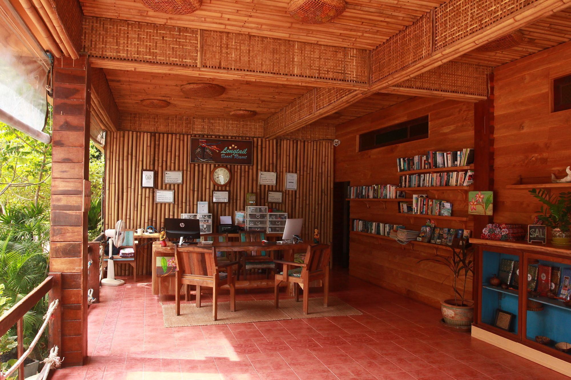 Longtail Resort 2*