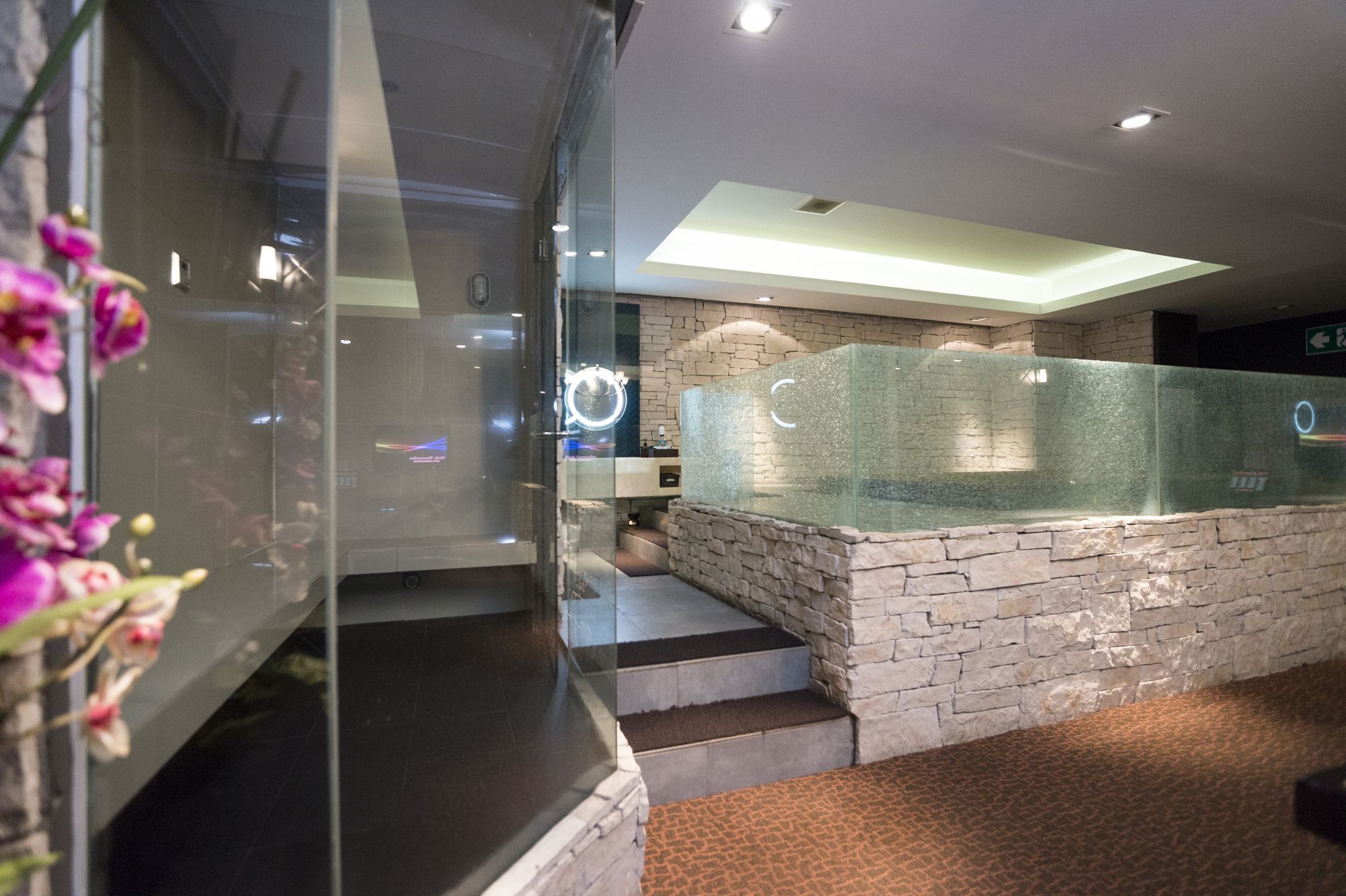 Hotel Kiss Gardenhome Chic 3*