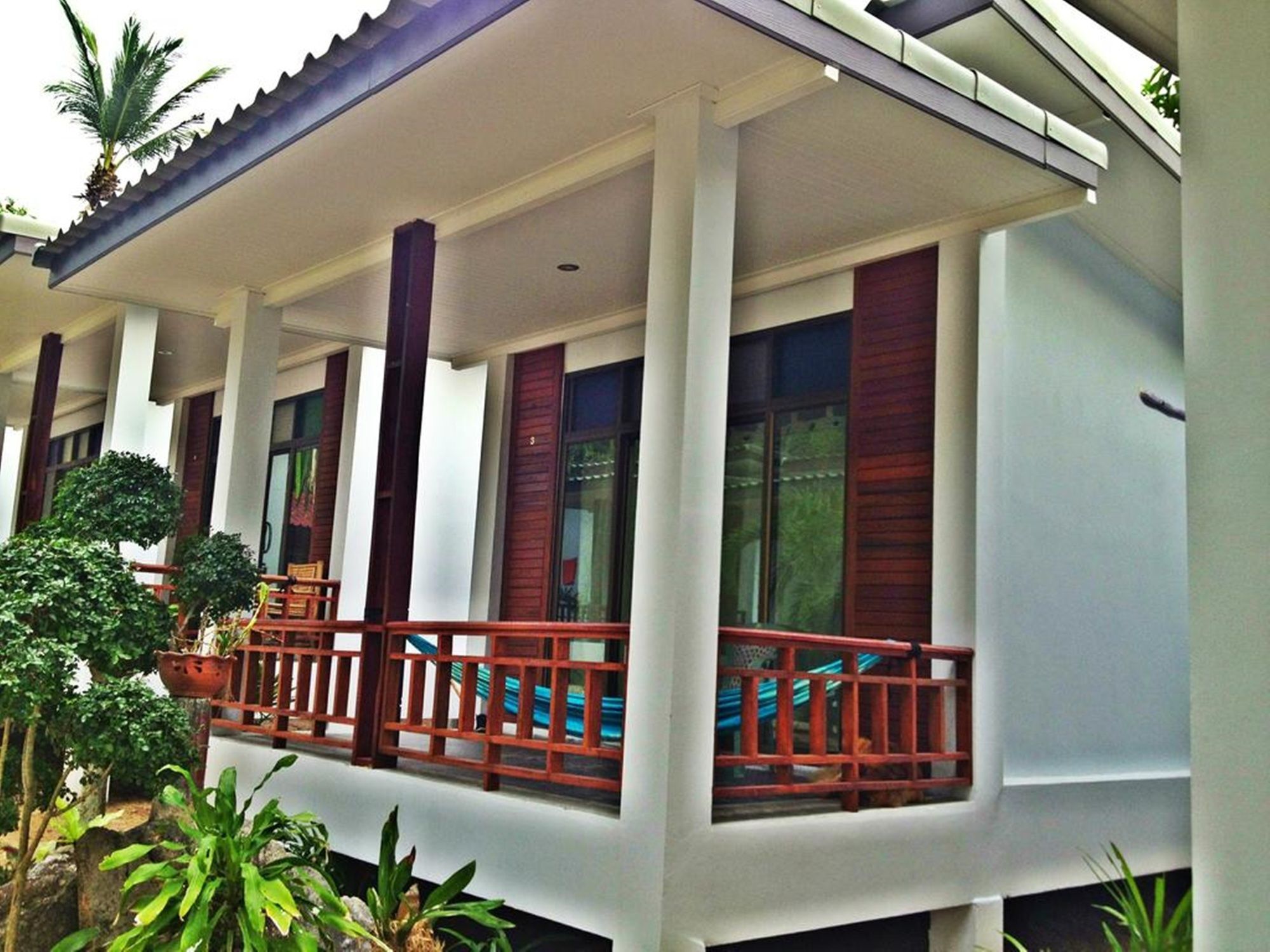 Resort Benjamin's Hut 2*