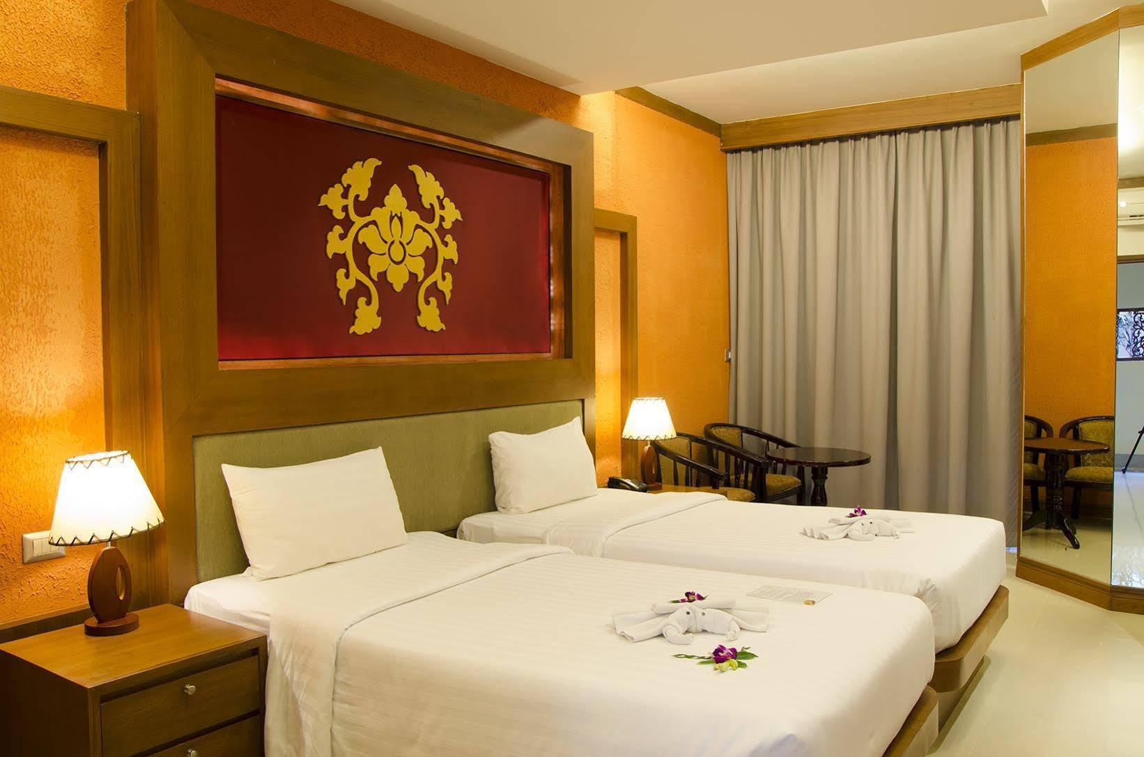 Hotel Shanaya & Phuket 4*