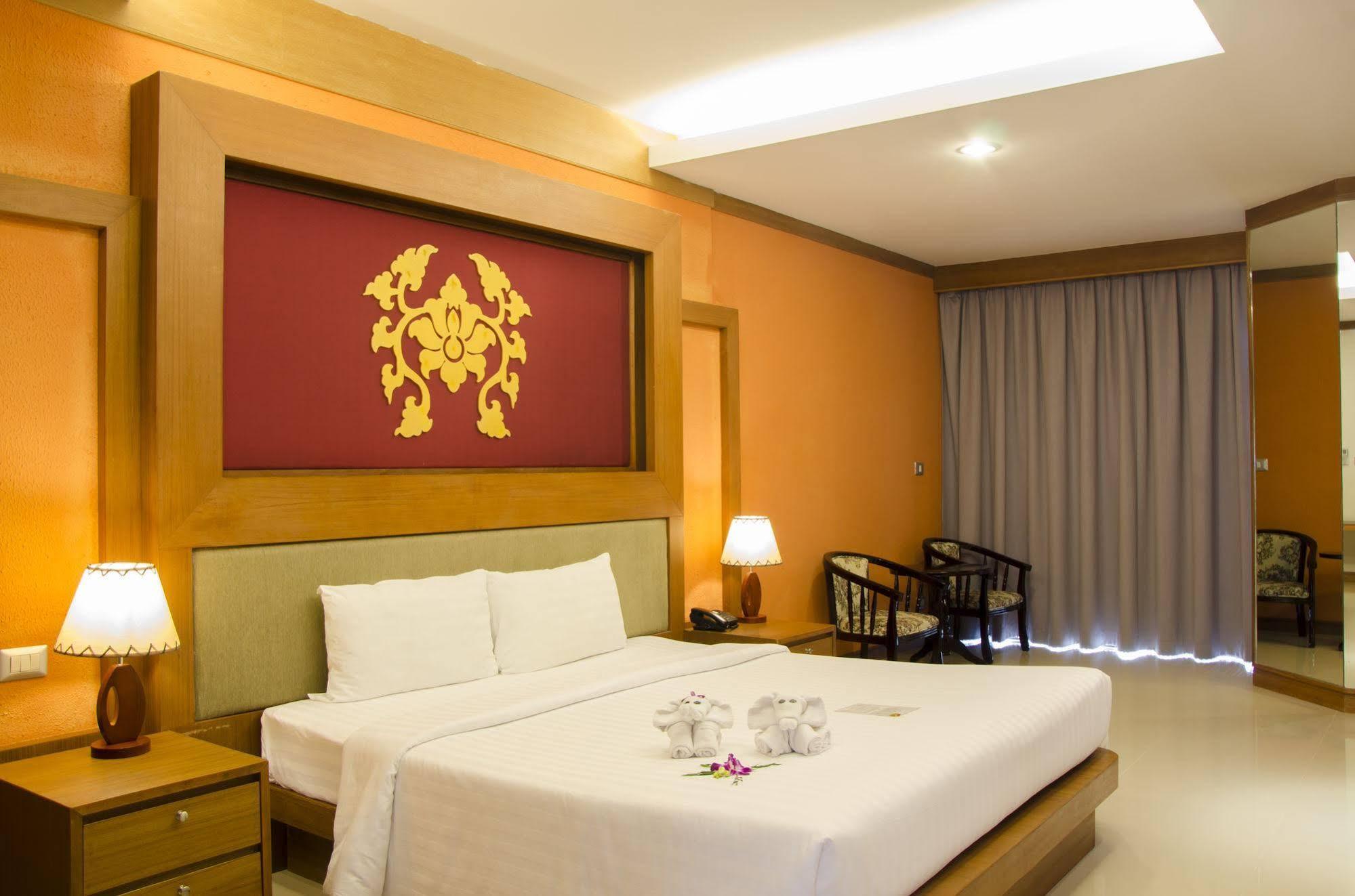 Hotel Shanaya & Phuket 4*