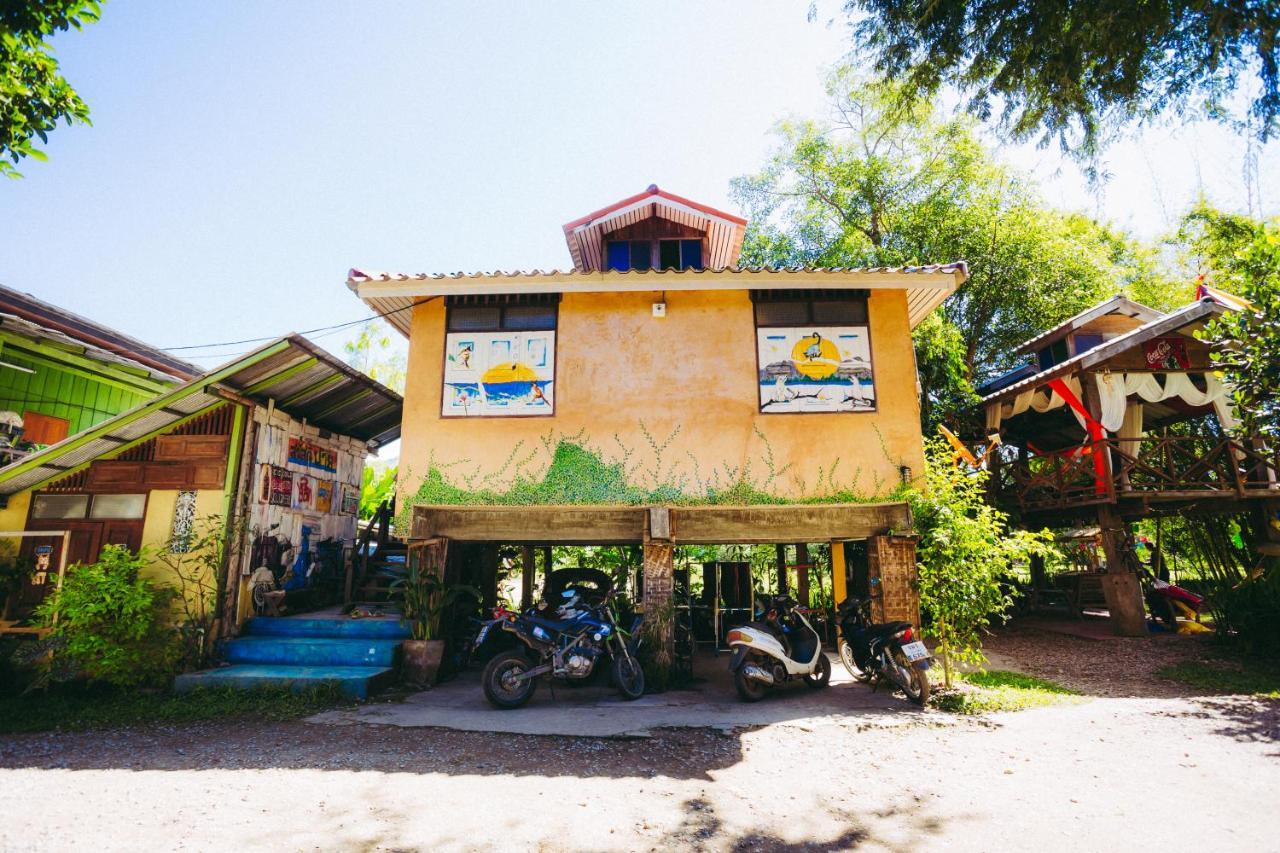 Guest house Sawasdeepai River 2*