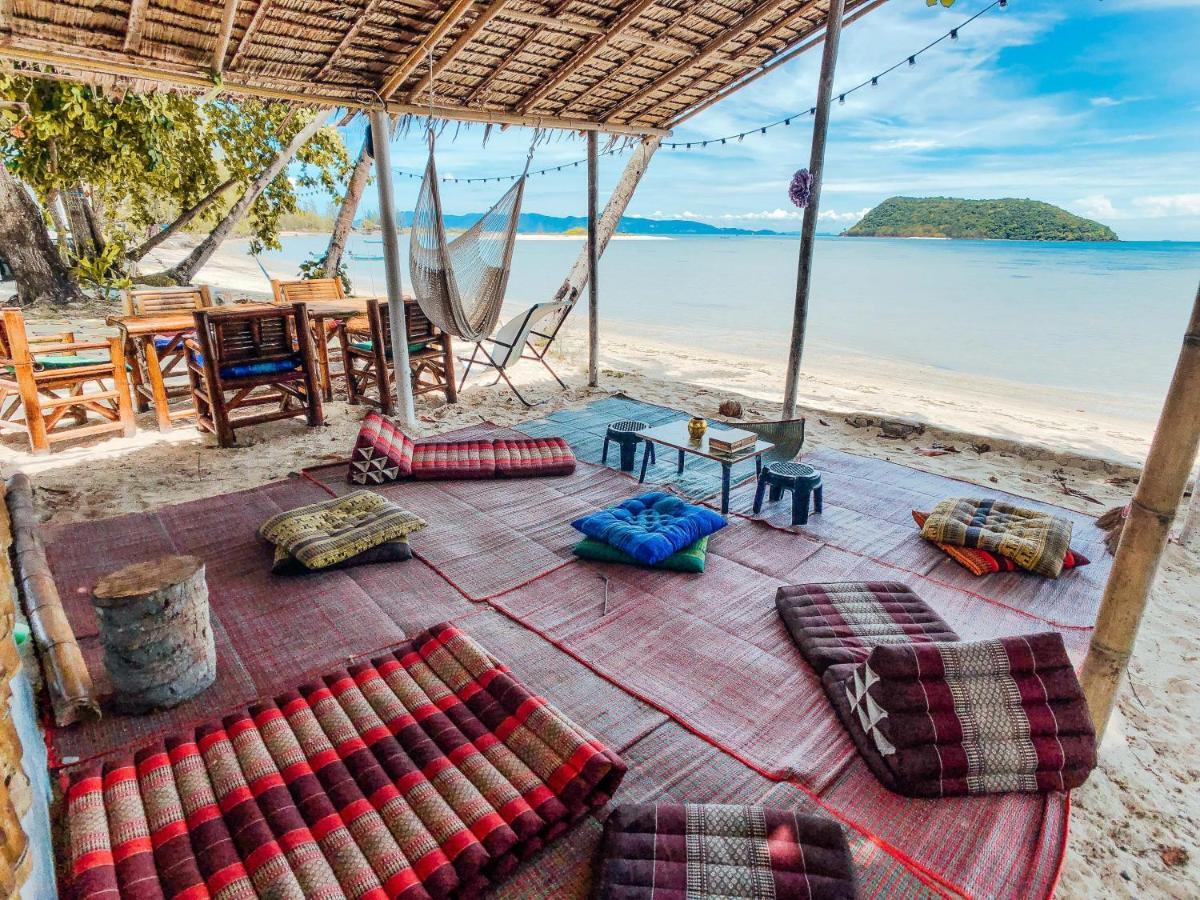 Colorful Hut Ko Pha Ngan