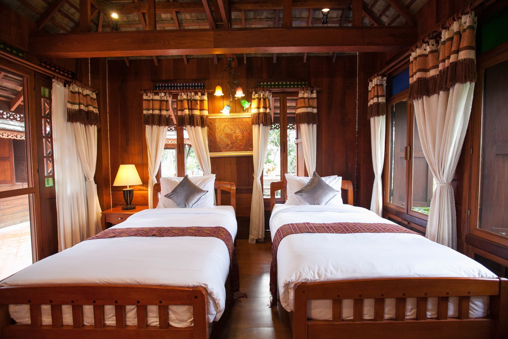 Resort Baansuwanburi - บ้านสุวรรณบุรี 3*
