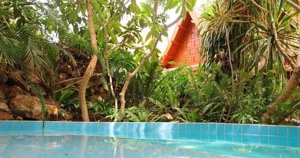Ban Sabai Big Buddha Retreat & Guest house