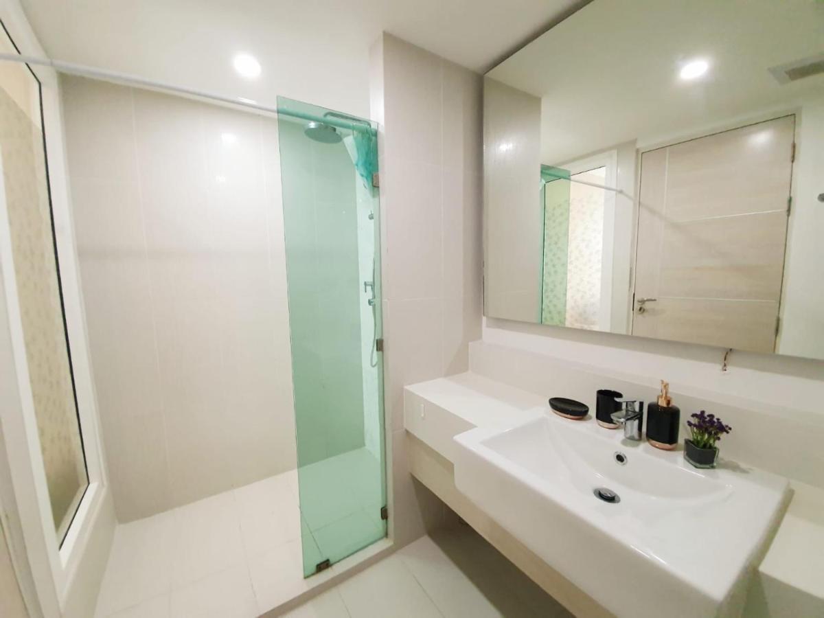 Apartment Seven Seas By Pavel Jomtien Beach