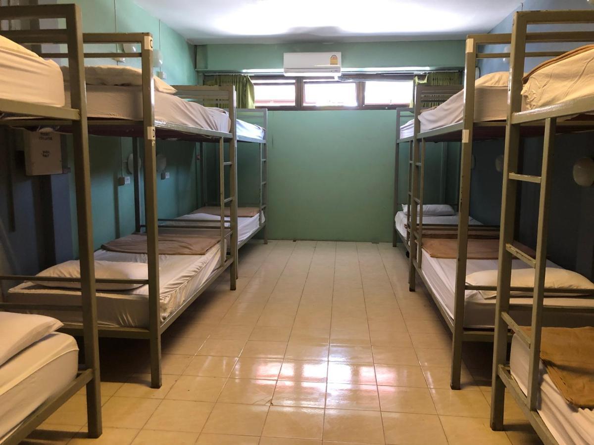 Hostel Baan Tai Backpackers