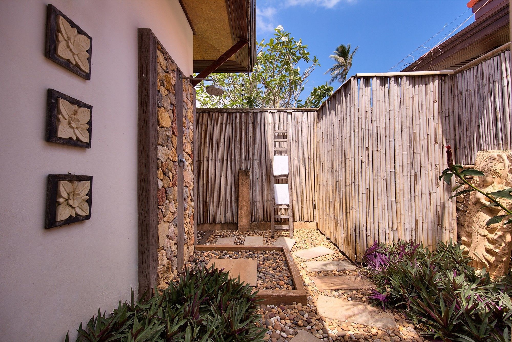 Baan Buaa - Beachside 3 Bed Pool Villa *