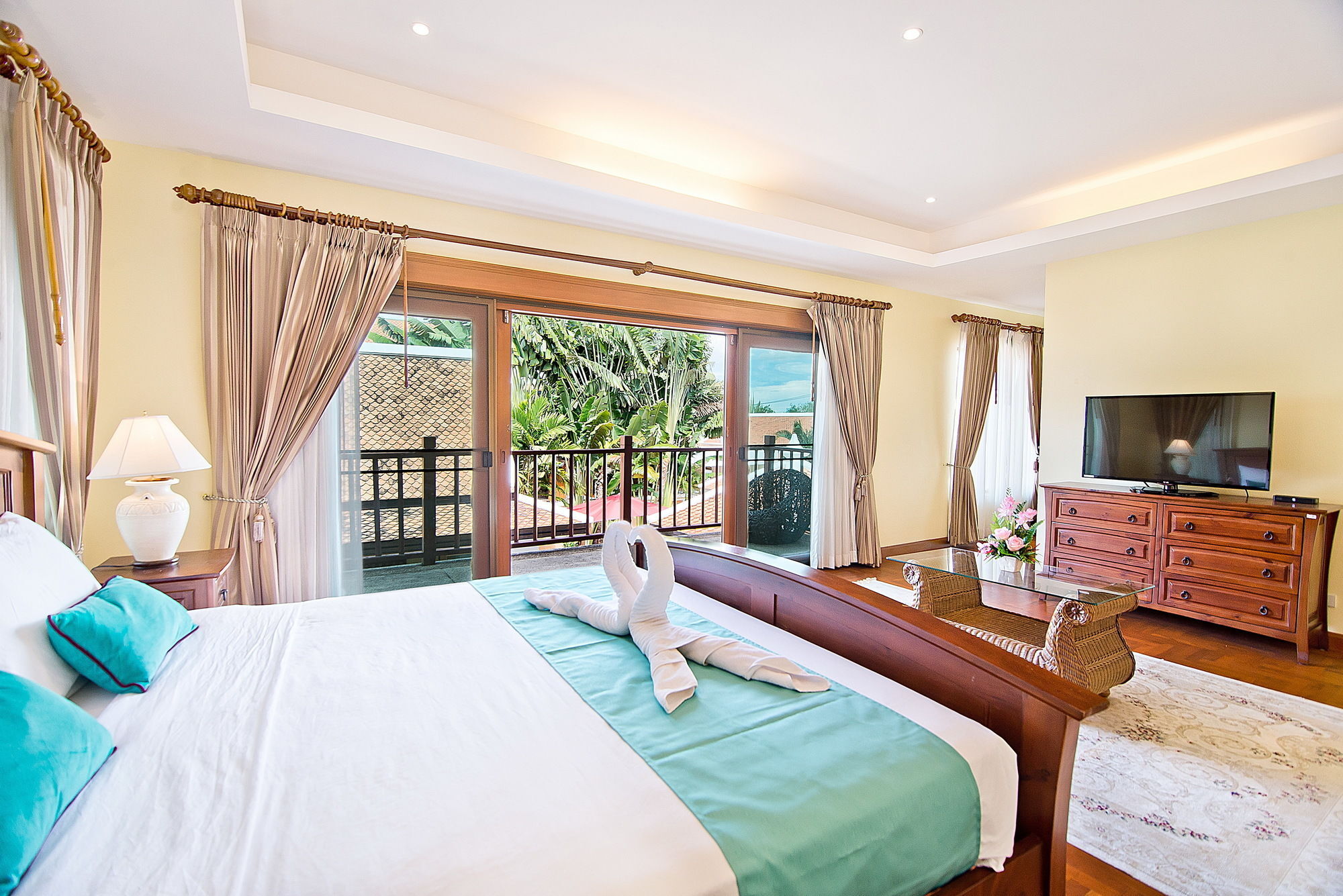 Tropicana Pool Villa Pattaya