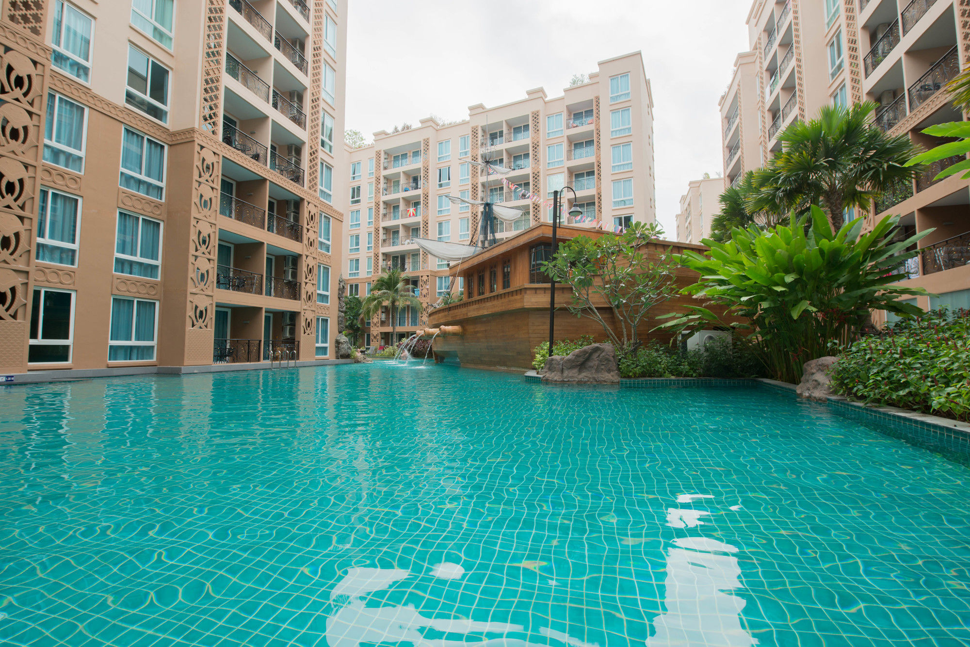 Apartment Atlantis Pattaya High Service *
