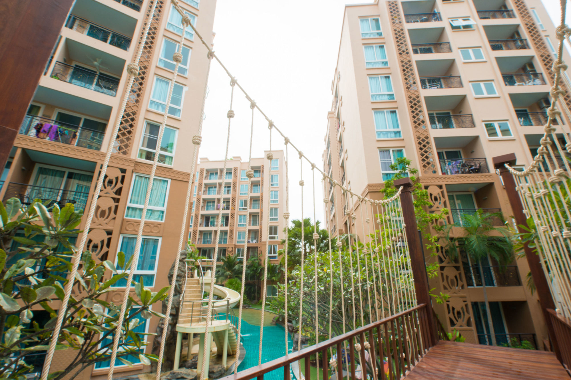 Atlantis Pattaya High Service Apartment *