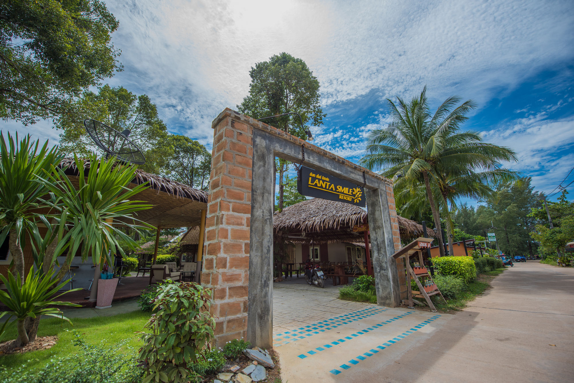 Lanta Smile @long Hotel Koh Lanta