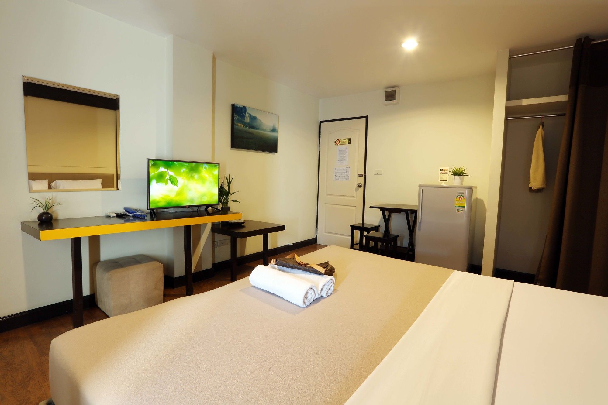 Lee's Hotel