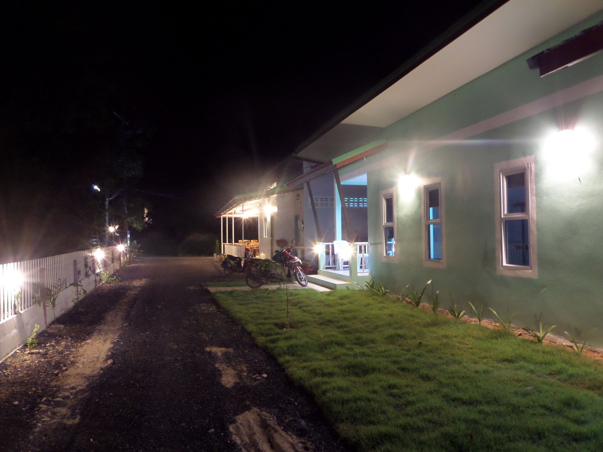 Guest house Lanta Triple Novel 2*