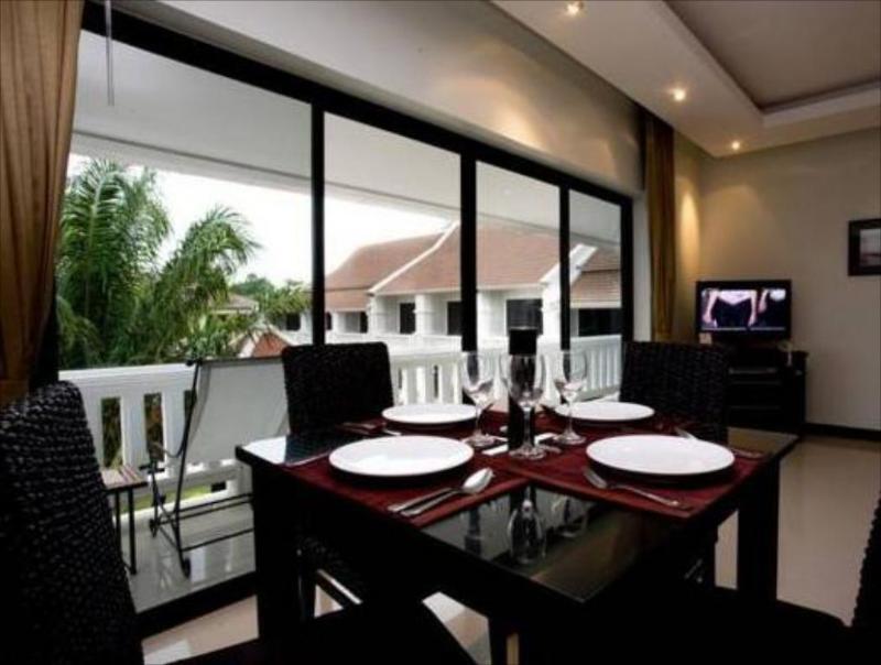 Palm Grove Resort, Pattaya Na Chom Thian