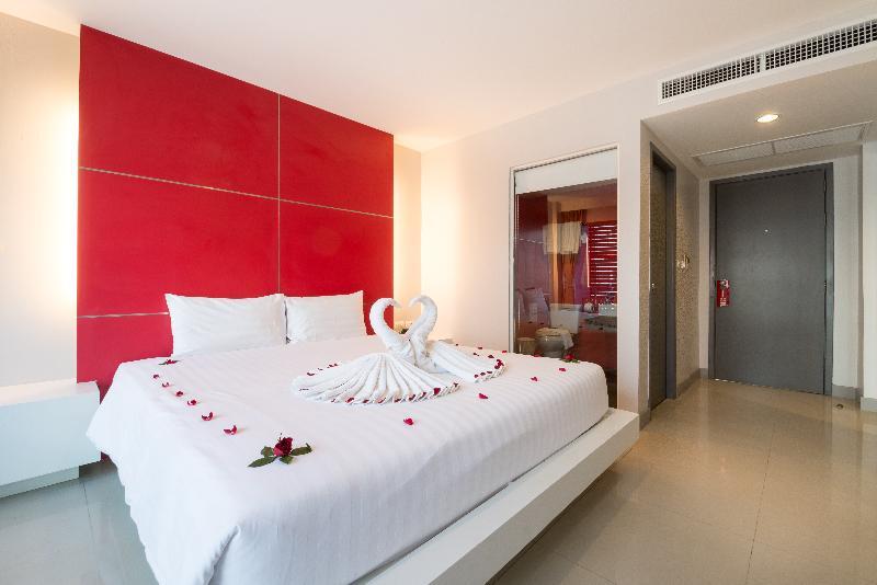 Hotel Alfresco Phuket 3*