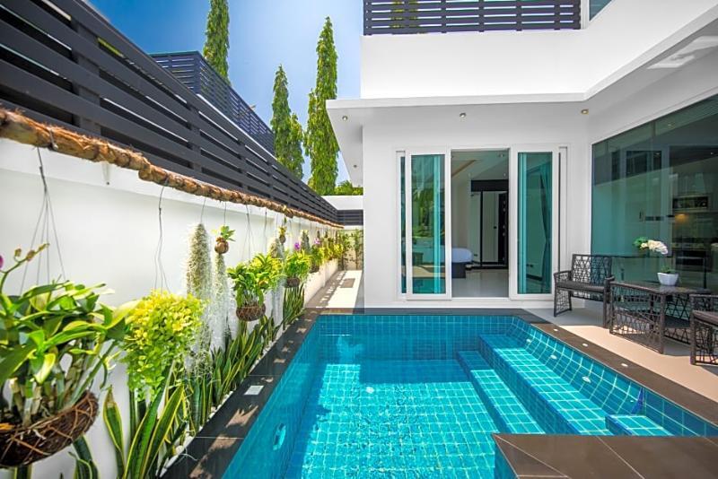 Villa Colibri Pool Pattaya