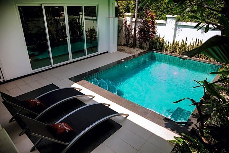 Colibri Pool Pattaya Villa