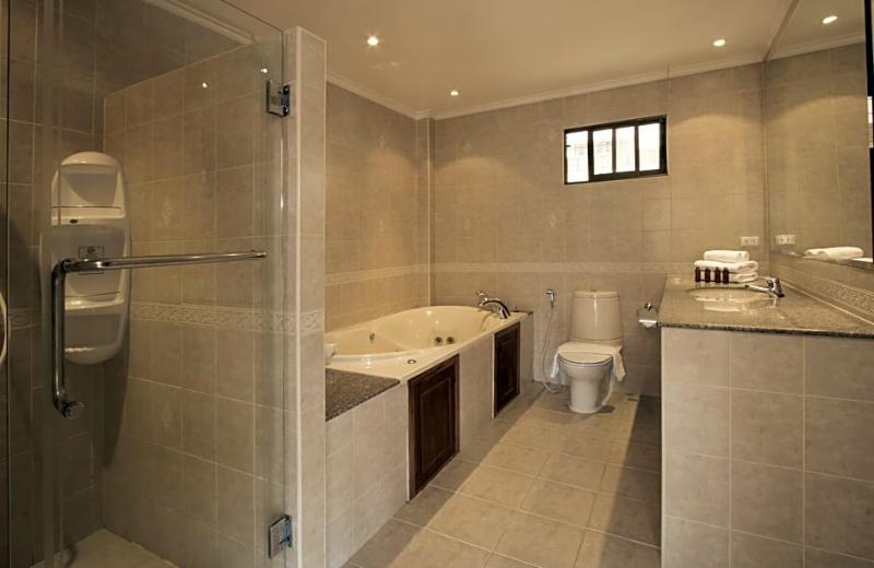Hotel Avoca Pool 3*