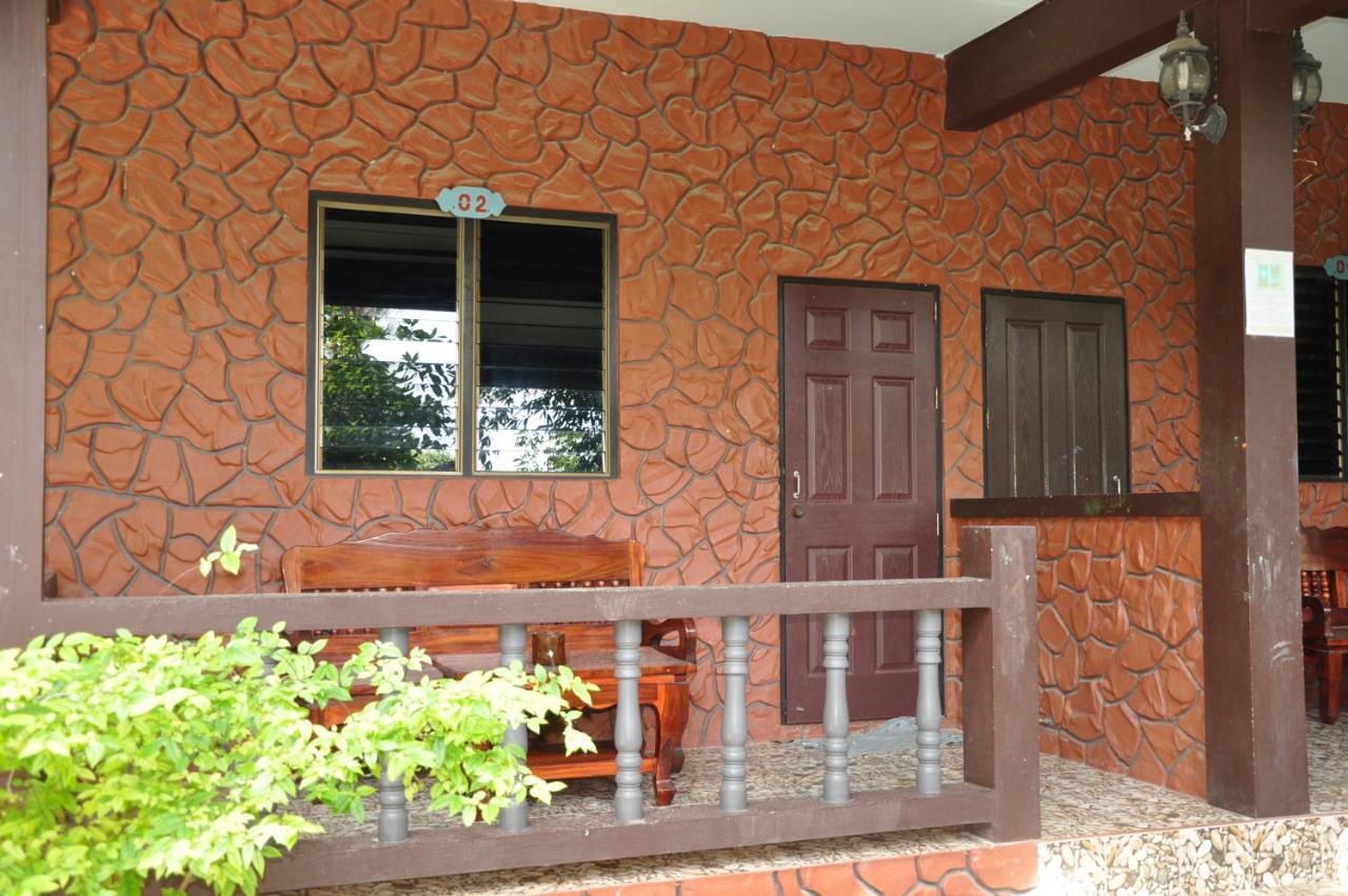 Coral Haad Rin
